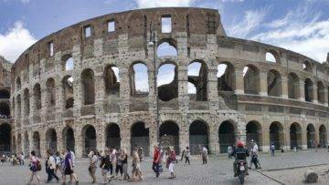 Top 10 Famous Ancient Roman Monuments!