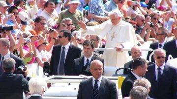 Top 15 Things About The Pope You Didn’t Know!