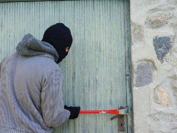 Top 10 BIGGEST Things Ever Stolen!