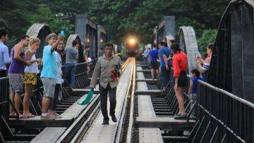 Top 10 Most Dangerous Railway Bridges In The World!