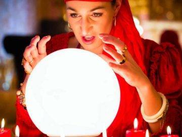 Top 10 Amazing Coincidences You Won’t Believe Actually Happened!