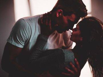Top 10 Celebrity Love Scenes Actors Wish They’d Never Filmed!
