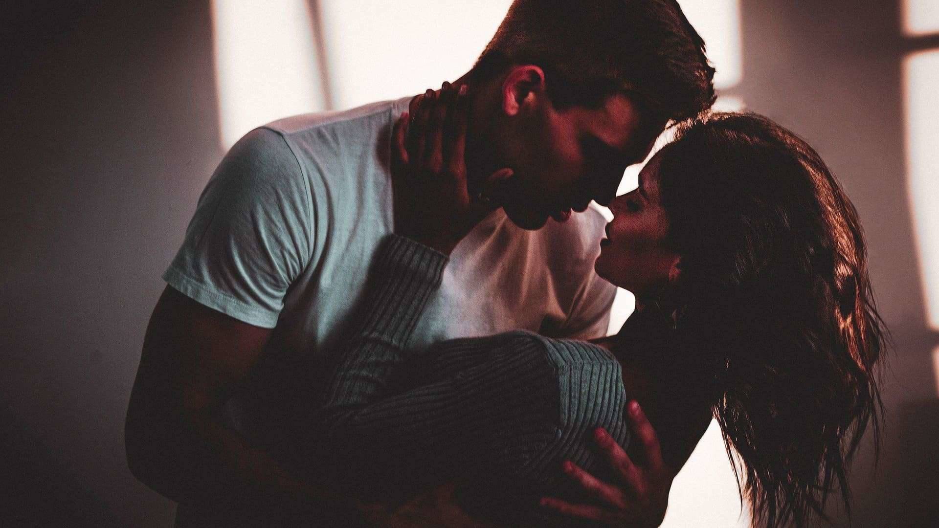 Top 10 Celebrity Love Scenes Actors Wish They'd Never Filmed!