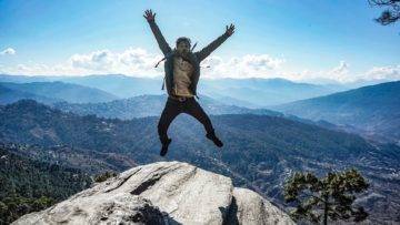 How To Survive Falling WITHOUT A Parachute!