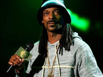 What NOBODY Ever Told You About Snoop Dogg’s Wife!