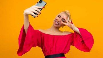 What Celebrities Really Look Like On TikTok And Instagram WITHOUT Photoshop!