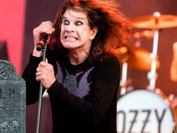 Top 10 Musicians Who Died And Brought Back To Life!